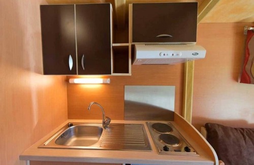Le Bourg-d'Oisans House | Camping 5 étoiles - Piscine - eecefg