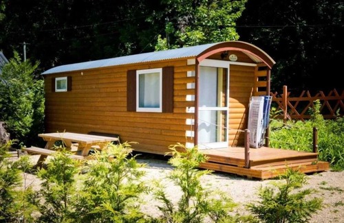 Le Bourg-d'Oisans House | Camping 5 étoiles - Piscine - eecefg