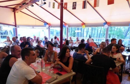 Joyeuse Ski Chalet | Camping Bois Simonet**** - Chalet Acacia 3 Rooms 6 People Air Conditioned