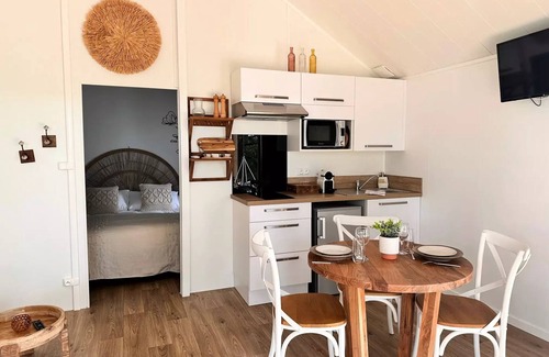 Vaire House | Camping Damona Lodges * - Lodge Suite - Bohème 2 rooms 2 people Air-conditioned