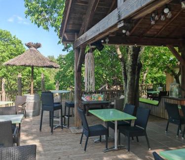Lanas Other | Camping de l'arche Dôme géodésique