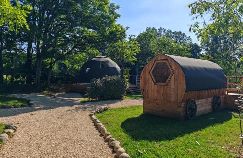 Lanas Other | Camping de l'arche Roulotte géodésique