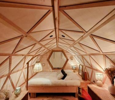 Lanas Other | Camping de l'arche Roulotte géodésique