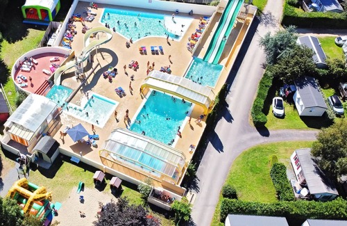 Benodet Ski Chalet | Camping de la Plage* - Chalet for disabled people - 35m² - 2 bedrooms - covered terrace - (chalet designed for people with reduced mobility) - 3 people