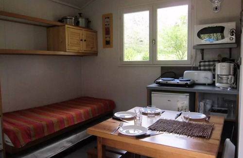 Saint-Paulien House | Camping Flower La Rochelambert * - Yellow Cabin 2 rooms 2/4 people Without Bathroom