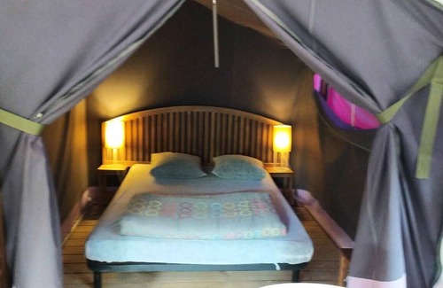 Saint Maime House | Camping Flower La Rivière * - Free Flower Tent 3 pieces 5 people without toilets