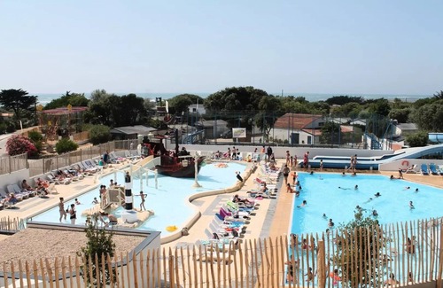 Domino House | Camping L'Anse Des Pins * - Mobil Home Eco 4 Rooms 6/8 People