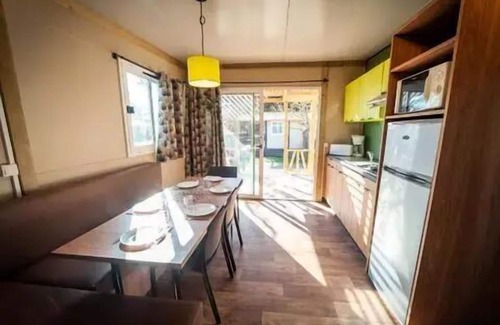 Serignan-Plage Ski Chalet | Camping La Maïre * - Chalet for 6 People