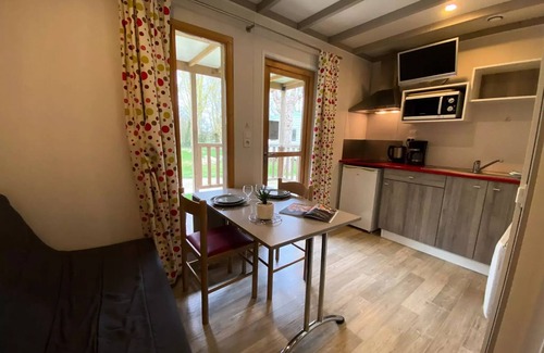 Coulon Ski Chalet | Camping La Venise Verte * - COMFORT chalet 24 m² (1 bedroom) including covered terrace 8m² 2 people