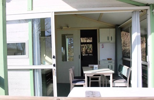 Miribel-les-Echelles Ski Chalet | Camping Le Balcon de Chartreuse* - Chalet Verveine 3 Rooms 5 People