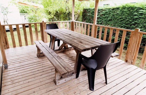 Saint-Laurent-de-Medoc House | Camping Le Paradis * - Mobile Home Anémone 4 Rooms 6 People + TV