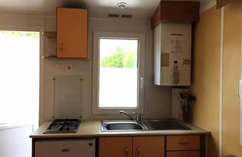 Thiviers House | Camping Le Repaire * - Small 2 bedroom mobile home - uncovered wooden terrace - 20m² (R14 -R15 - R21 + 038) 4 people