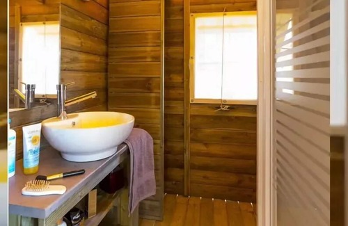 Carnac RV Rental | Camping Les Bruyères* - Cabin on stilts Ecologe 3 Rooms 5 People