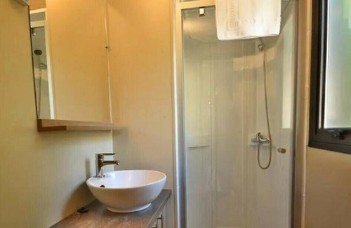 Saint-Jeannet Ski Chalet | Camping Les Cent Chênes**** - Cozy 3-room chalet for 5 people