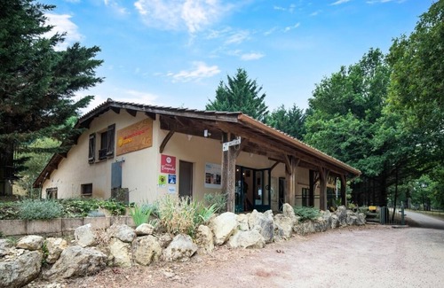 Bretagne-d'Armagnac Ski Chalet | Camping maeva Escapades Les Lacs d'Armagnac * - Chalet Guzet 3 Rooms 4 People