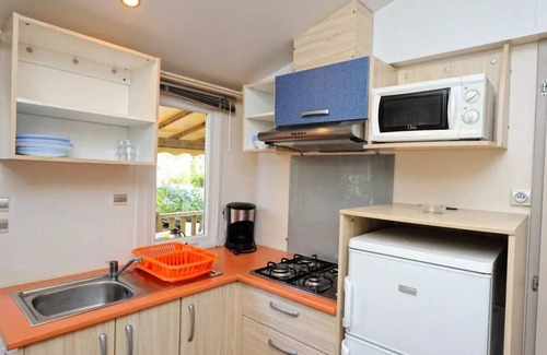 Ghisonaccia House | Camping Marina d'Erba Rossa * - Classic 3-room mobile home for 4 people