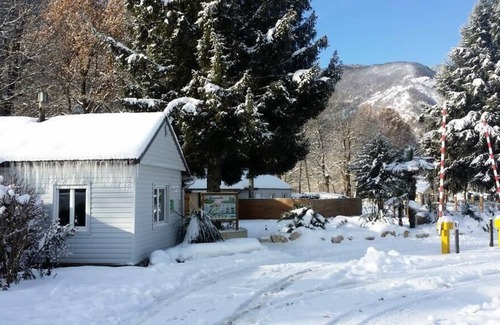 Savignac-les-Ormeaux House | Camping Paradis La Marmotte** - Mobile Home Santafé Trio Space 4 Rooms 6 People