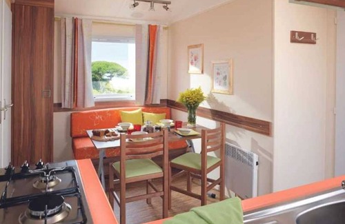 Serignan-Plage House | Camping - Parc aquatique - ccahfdc