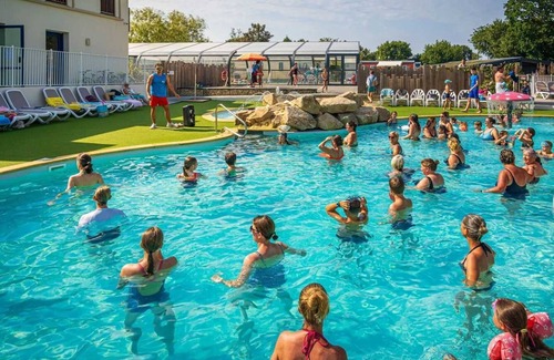 Ambon House | Camping - Parc aquatique - ccafh0c