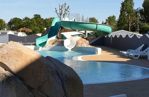Angles Other | Camping - Piscine - ccb0cfa