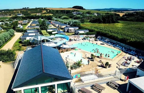 Plonevez-Porzay House | Camping Plage de Treguer* - 4-room mobile home for 6/8 people