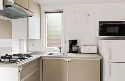 Tregunc House | Camping Pommeraie de l'Océan* - Comfort XL mobile home 3 rooms 4 people TV