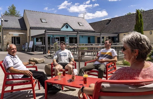 La Trinite-sur-Mer House | Camping Romanée Le Kervilor* - COMFORT mobile home - 4 bedrooms for 8 people