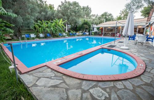 Kariotai Apartment | Camping & Rooms Kariotes