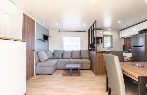 Canet-Plage House | Camping siblu vue sur Canigou