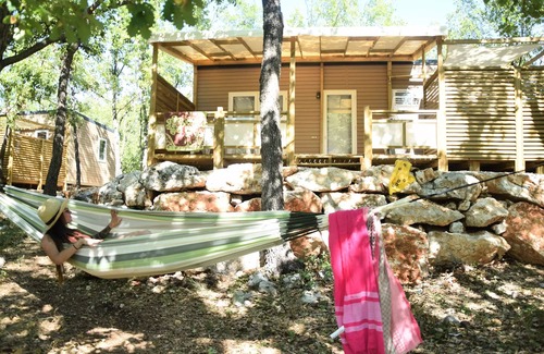 Bauduen Ski Chalet | Camping Tikayan Rives du Lac de Sainte Croix* - KENYA COTTAGE. STANDARD WITH SPA 5 people