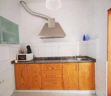 Masdache House | Campo y lava