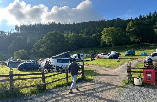 Tabor RV Rental | Campsite close to Dyfi Bike Park,Cader Idris,Mach Loop,Snowdon and Zip World.