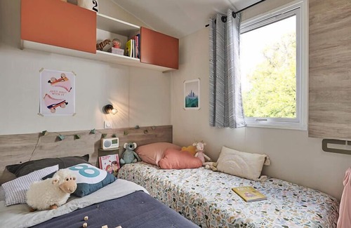 Muzillac House | Campsite Flower la Blanche Hermine*** - Mobile home Kervoyal Confort 3 Rooms 4 People