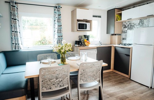 Puy-l'Eveque House | Campsite L'Evasion * - 5 room mobile home 10 people
