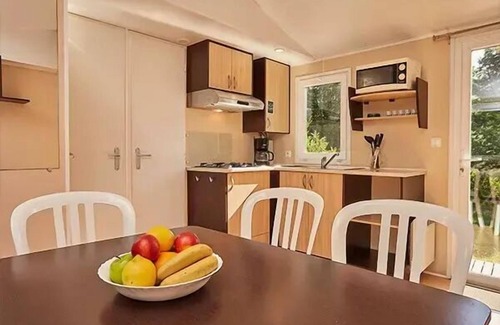 Saint-Yvi House | Campsite Le Bois de Pleuven**** - Mobil-home Classic 3 rooms 4 people