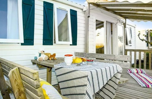 Albaron House | Campsite Le Crin Blanc * - Mobile Home Classic XL 3 Rooms 4 People