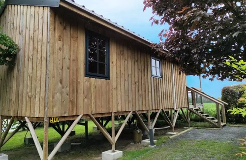 Saint-Laurent-sur-Sevre House | Campsite Le Rouge Gorge* * - CABANE LODGE PREMIUM BORA BORA 3 CH 7 PERS CLIM TV LAVE VAISSELLE 7 persons
