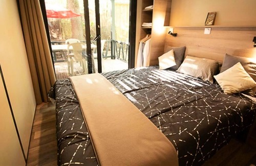 Saint-Jeannet Ski Chalet | Campsite Les Cent Chênes**** - Cosy 4-room chalet sleeps 6