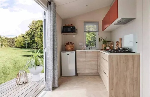 Saint-Molf House | Campsite maeva Escapades Domaine du Mes * - Mobil-Home ZEN 3 Rooms 4 People + TV + Jacuzzi
