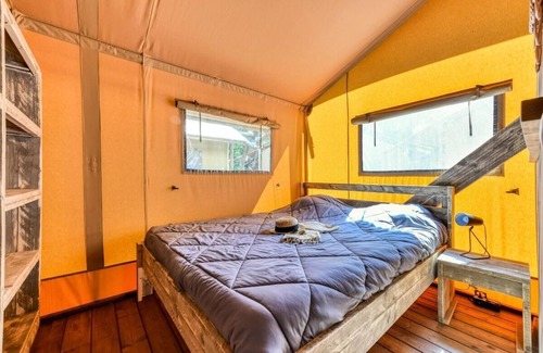 Millau RV Rental | Campsite maeva Escapades Millau Plage * - 3 Room Lodge Tent 5 People + TV