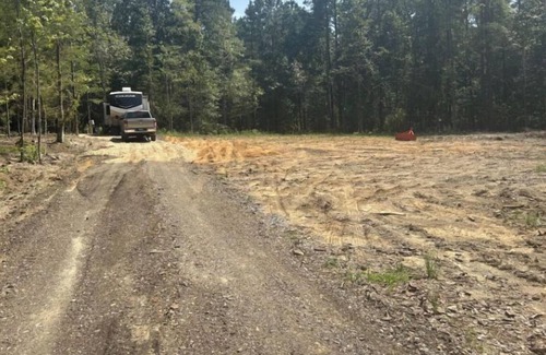 Starkville RV Rental | Campsite out of Starkville Mississippi. Great for MSU Games and Activities.