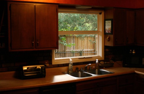 Bloomington House | Campus Haven minutes to Stadium, Mall, Lake Monroe