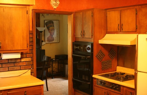Bloomington House | Campus Haven minutes to Stadium, Mall, Lake Monroe