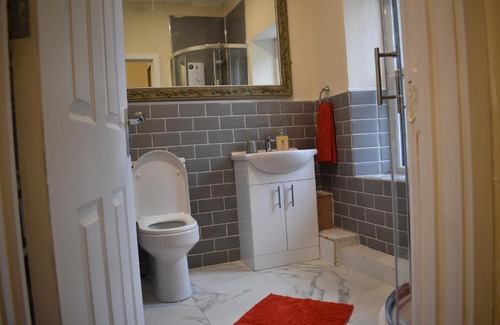 Denbigh House | Camri Room