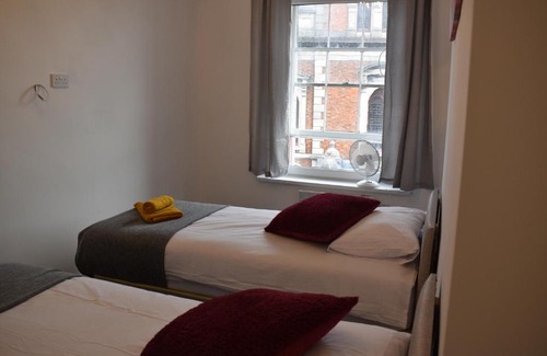 Denbigh House | Camri Room