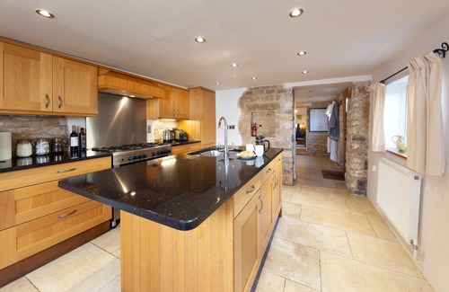 Chipping Campden House | Camside, Chipping Campden - Taswell Retreats