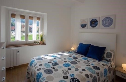Ripoll Apartment | Can Botey, bonito y moderno apartamento en Colonia industrial de Ripoll
