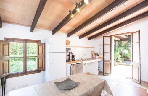 Petra Villa | CAN CASTA - Villa with private pool in Petra. Free WiFi.