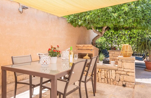 Cala Figuera House | CAN JOAN - Chalet with terrace in Cala Figuera - Santanyí. Free WiFi.