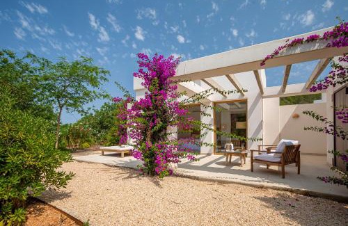 Sant Rafael de Sa Creu Villa | Can Lluc Suites & Villas Ibiza's Peaceful Getaway